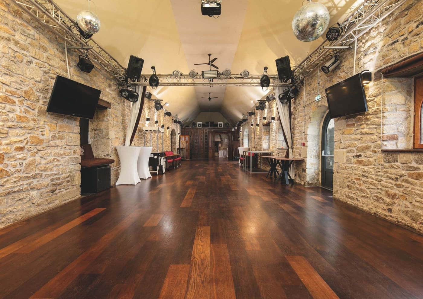 1er prix Trophées Plastor : EURL Botquelen pour l’hôtel-restaurant « Manoir de Kerhuel », à Plonéour-Lanvern (29) 